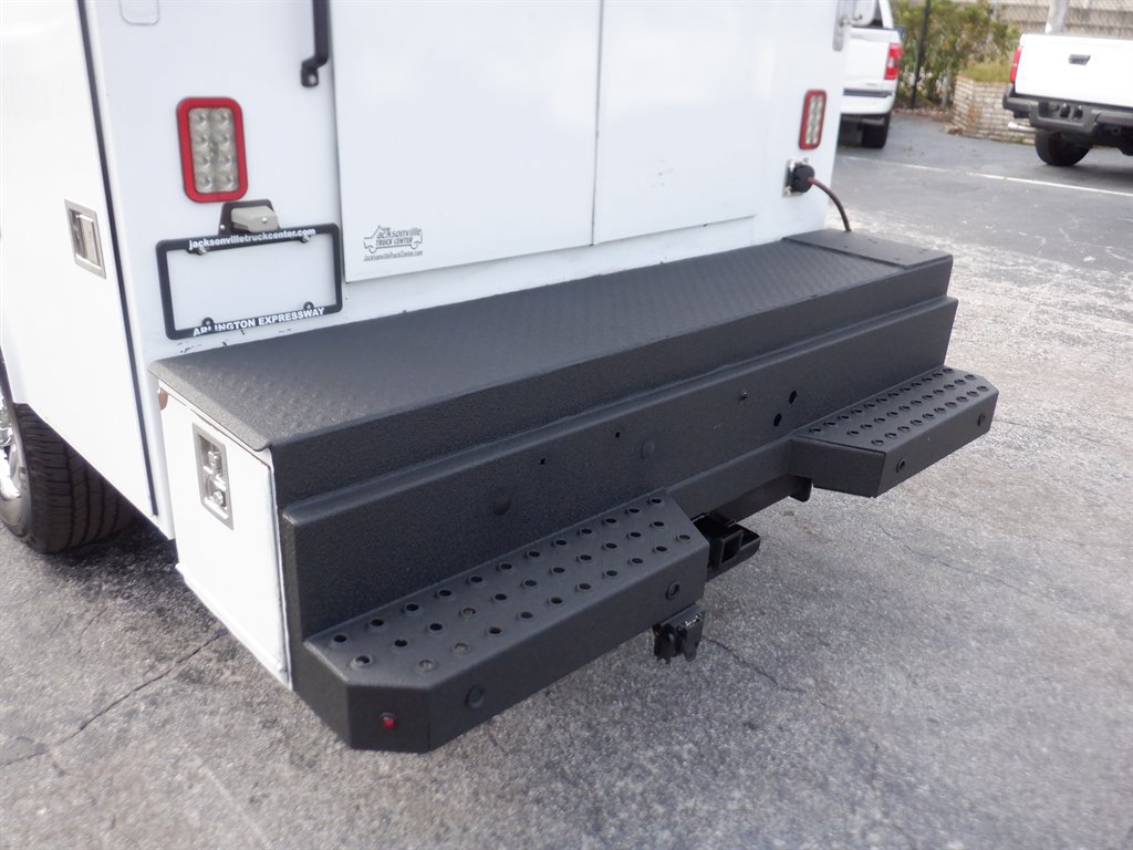 Used 2020 RAM 3500 SLT w/ Quick Order Package 2YG SLT RWD image 4