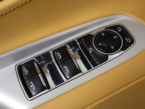 Used 2021 Chevrolet Corvette Stingray image 37