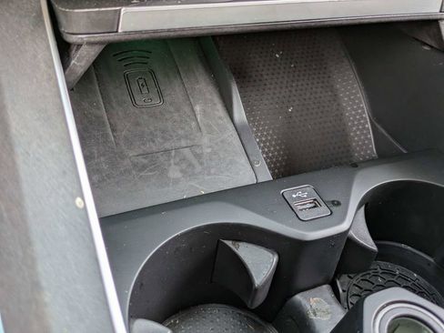 Used 2022 BMW X5 xDrive40i w/ M Sport Package image 24