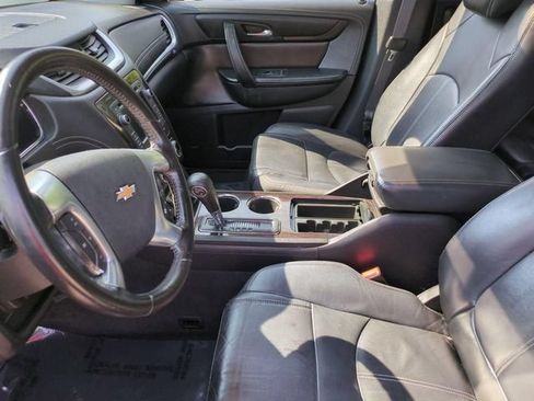 Used 2015 Chevrolet Traverse LT AWD/4WD image 21