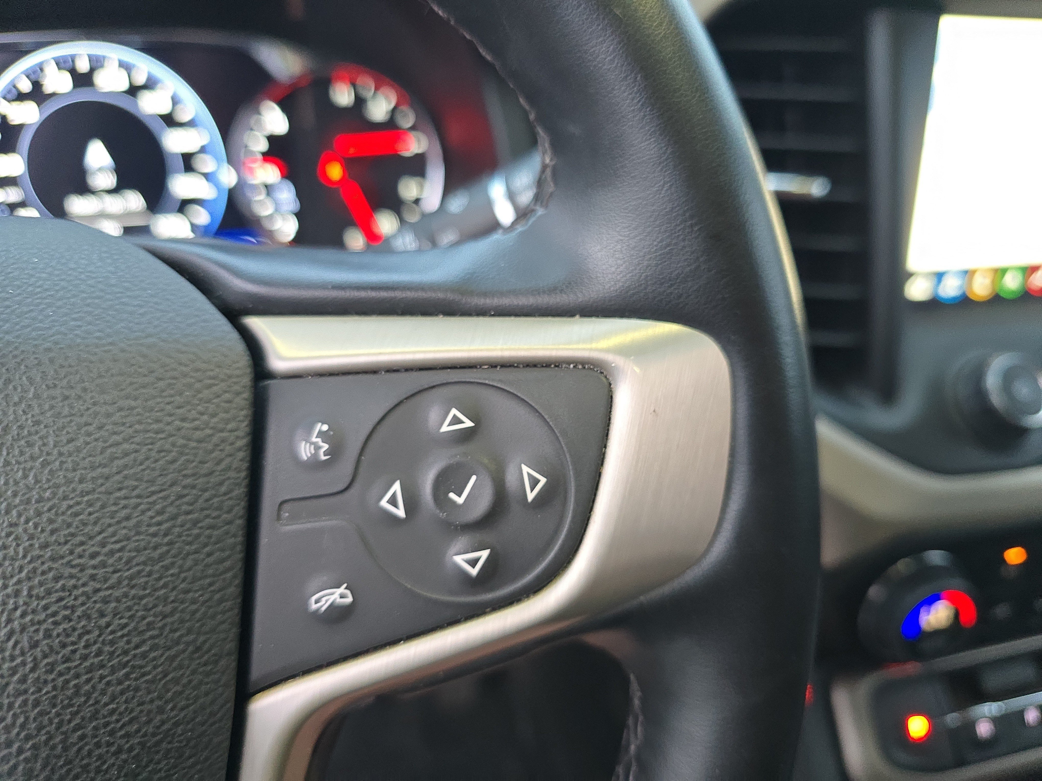Used 2023 GMC Acadia Denali w/ Denali Technology Package AWD/4WD image 29