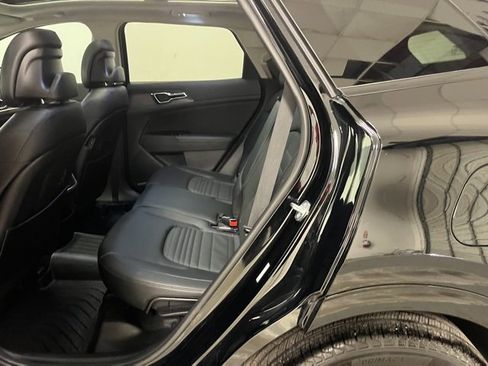 Used 2024 Kia Sportage SX image 20