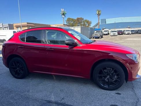 Used 2020 Alfa Romeo Stelvio Sport w/ Quick Order Package 22K Sport RWD image 4