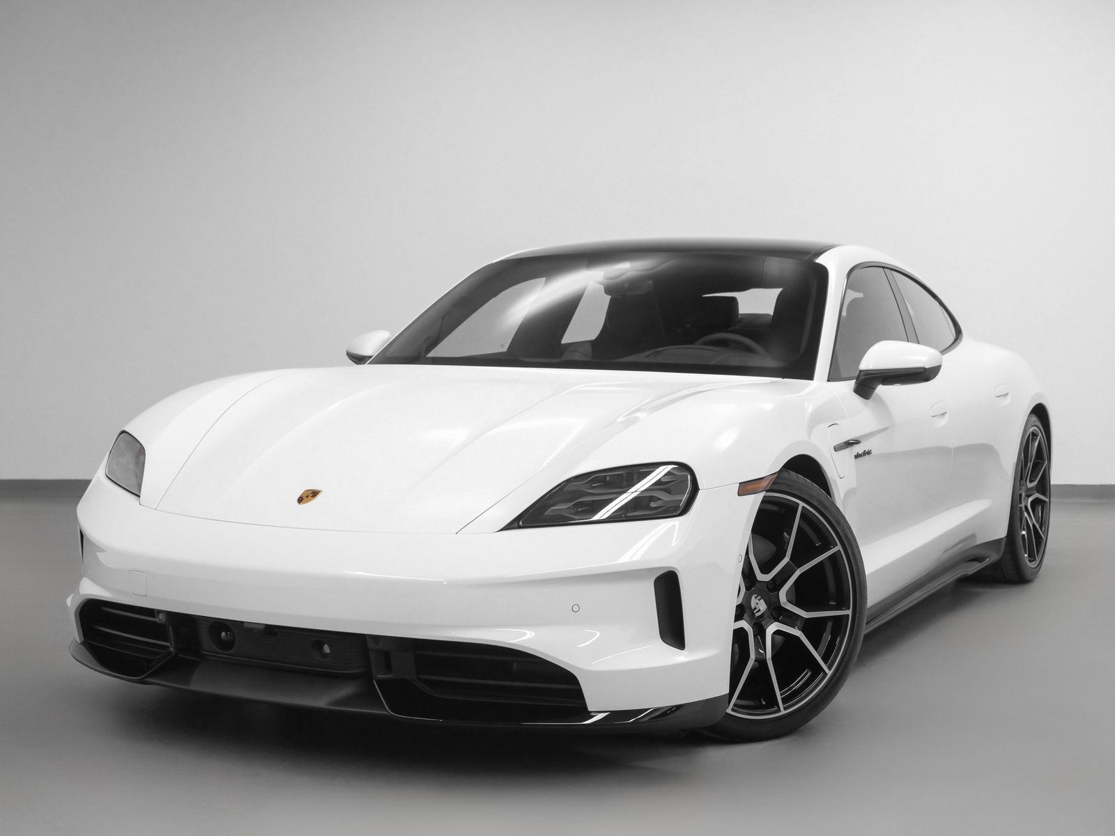 Used 2025 Porsche Taycan 4S AWD/4WD image 1