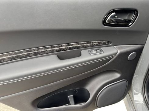 Certified 2024 Dodge Durango SRT image 19