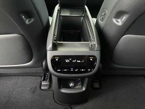 New 2026 Hyundai Ioniq 9 SEL image 28