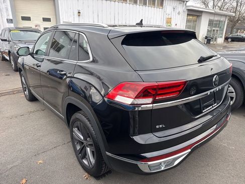 Used 2022 Volkswagen Atlas Cross Sport SEL R-Line image 6