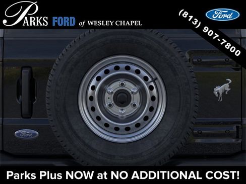 New 2025 Ford Bronco 4-Door image 24