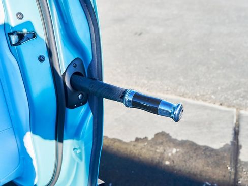 Used 2022 Rolls-Royce Cullinan Black Badge w/ Dark Exterior Package image 21