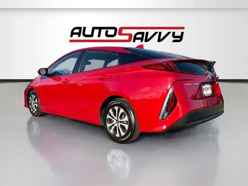 Used 2020 Toyota Prius Prime Limited image 5