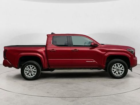 Used 2024 Toyota Tacoma SR5 AWD/4WD image 6