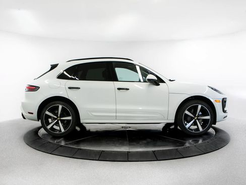 Used 2023 Porsche Macan AWD/4WD image 8