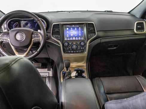 Used 2017 Jeep Grand Cherokee Limited w/ Luxury Group II AWD/4WD image 27