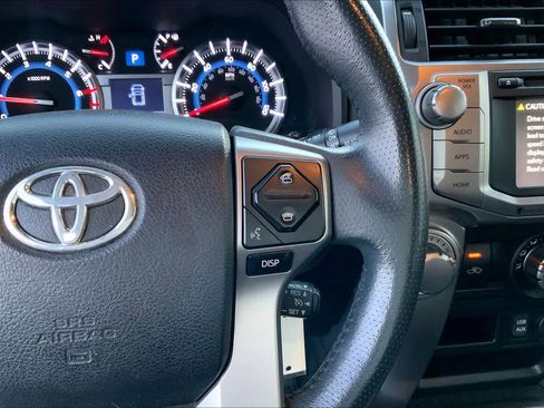 Used 2018 Toyota 4Runner SR5 Premium image 23