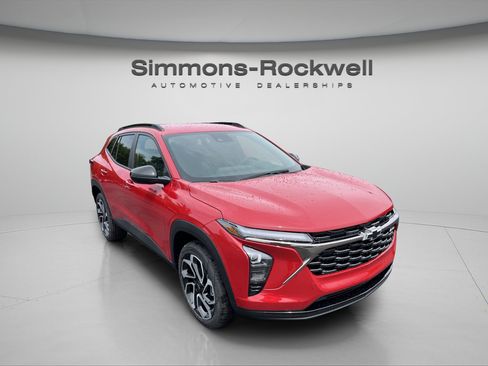 New 2026 Chevrolet Trax RS w/ Driver Confidence Package FWD image 7