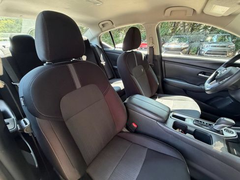 Used 2025 Nissan Sentra SV FWD image 34