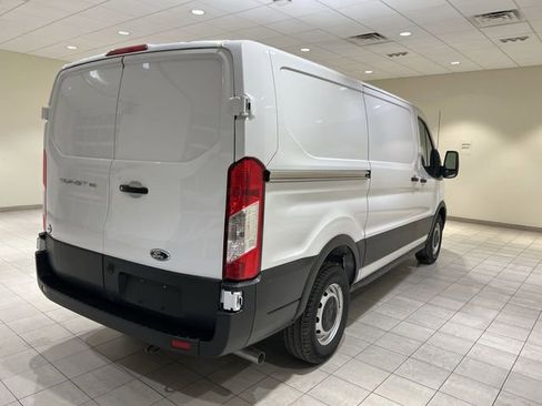Used 2024 Ford Transit 150 Low Roof RWD image 5