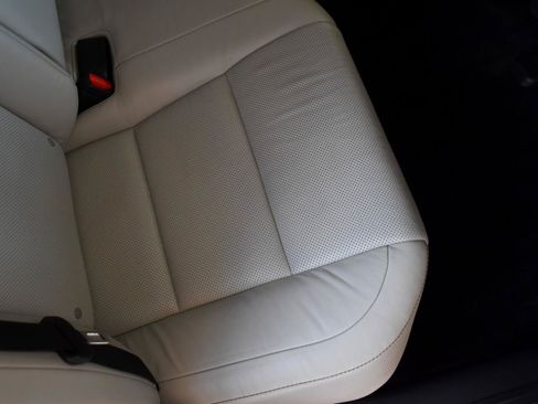 Used 2014 Lexus ES 350 w/ Luxury Package FWD image 40