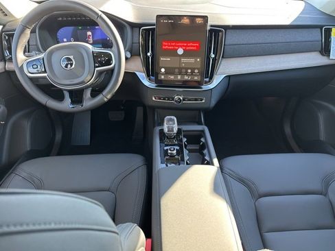 New 2026 Volvo XC90 B5 Core w/ Protection Package Premier image 11