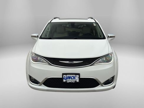 Used 2020 Chrysler Pacifica Limited image 7