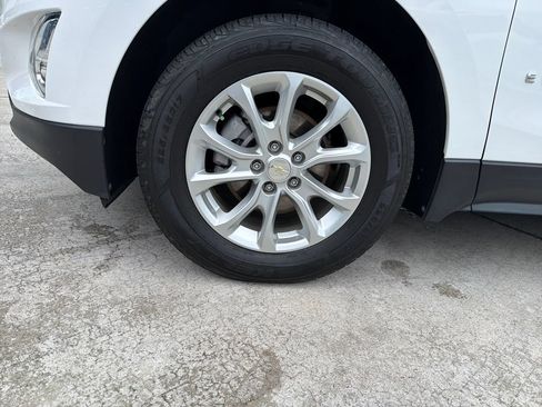 Used 2021 Chevrolet Equinox LT AWD/4WD image 11