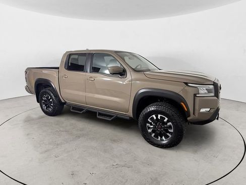 Used 2023 Nissan Frontier PRO-4X w/ Pro Convenience Package AWD/4WD image 7