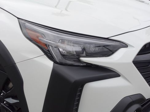 Certified 2025 Subaru Outback Onyx Edition image 2