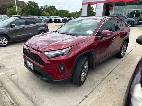Used 2025 Toyota RAV4 XLE Premium FWD image 1