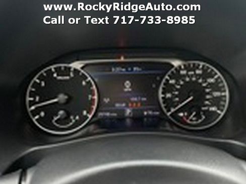 Used 2024 Nissan Altima 2.5 SV image 11