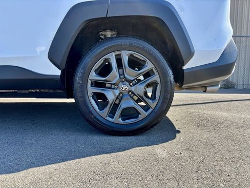 Used 2022 Toyota RAV4 Adventure image 11