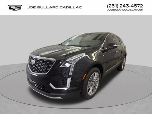 New 2026 Cadillac XT5 Premium Luxury w/ Driver Assist Package FWD image 3