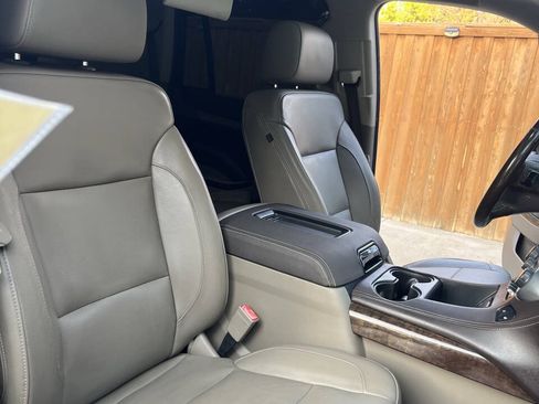 Used 2019 Chevrolet Tahoe LT AWD/4WD image 17