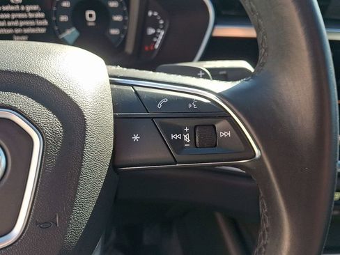 Used 2022 Audi Q3 2.0T Premium Plus w/ Premium Plus Package image 23