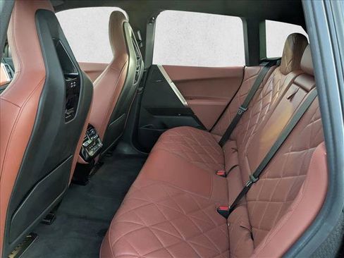 Used 2022 BMW iX xDrive50 w/ Premium Package image 17