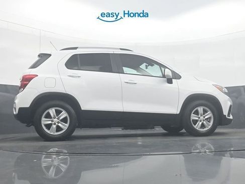 Used 2021 Chevrolet Trax LT image 33