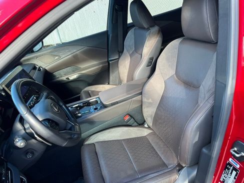 Used 2024 Lexus RX 450h Luxury w/ Convenience Package image 18