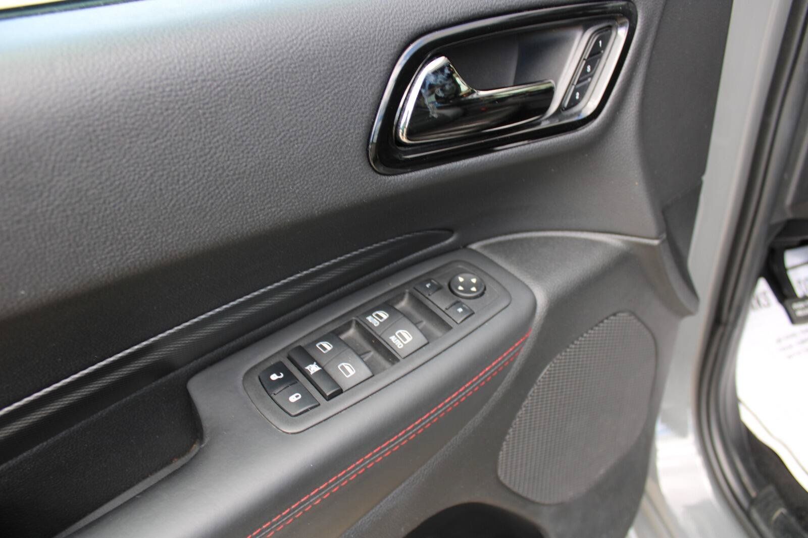 Used 2023 Dodge Durango GT AWD/4WD image 11