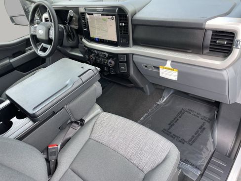New 2026 Ford F250 XLT w/ XLT Premium Package AWD/4WD image 12