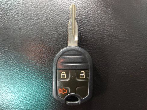 Used 2015 Ford Explorer FWD image 32