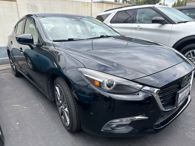 Used 2018 MAZDA MAZDA3 Grand Touring w/ Premium Equipment Package FWD image 1