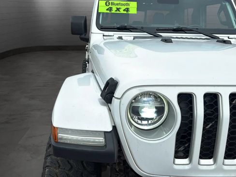 Used 2020 Jeep Gladiator Overland w/ LED Lighting Group AWD/4WD image 23