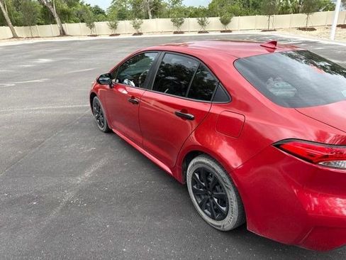 Used 2020 Toyota Corolla LE FWD image 8