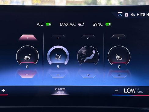 Used 2023 BMW 330i Sedan w/ M Sport Package image 27