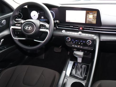 Certified 2024 Hyundai Elantra SEL image 10