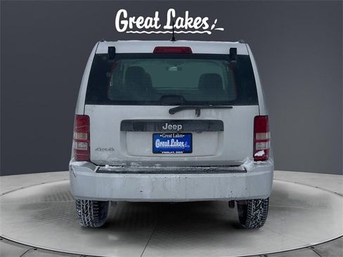 Used 2012 Jeep Liberty Sport image 4