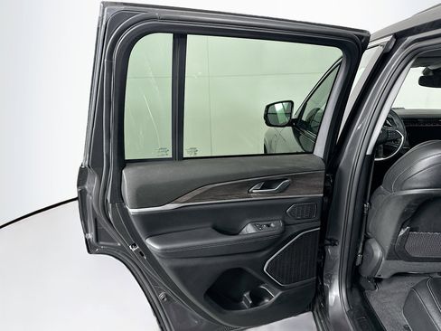 Used 2022 Jeep Grand Cherokee Limited 4xe image 26