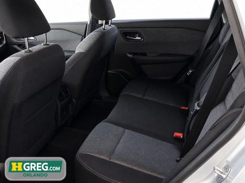 Used 2022 Nissan Rogue SV FWD image 14