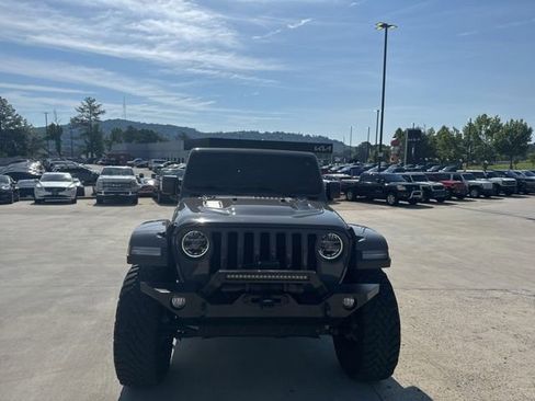 Used 2019 Jeep Wrangler Unlimited Rubicon AWD/4WD image 4