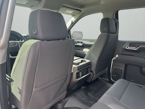 New 2026 GMC Sierra 1500 Elevation image 18
