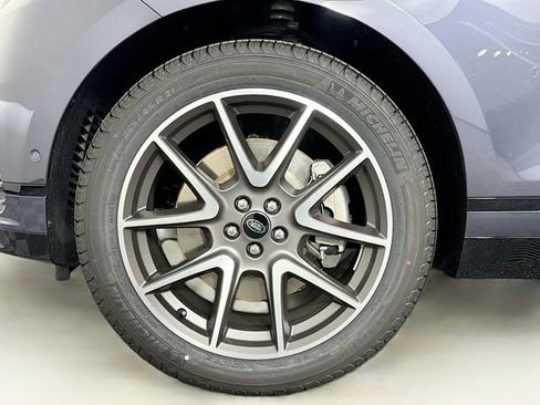 Used 2026 Land Rover Range Rover Velar Dynamic SE AWD/4WD image 31